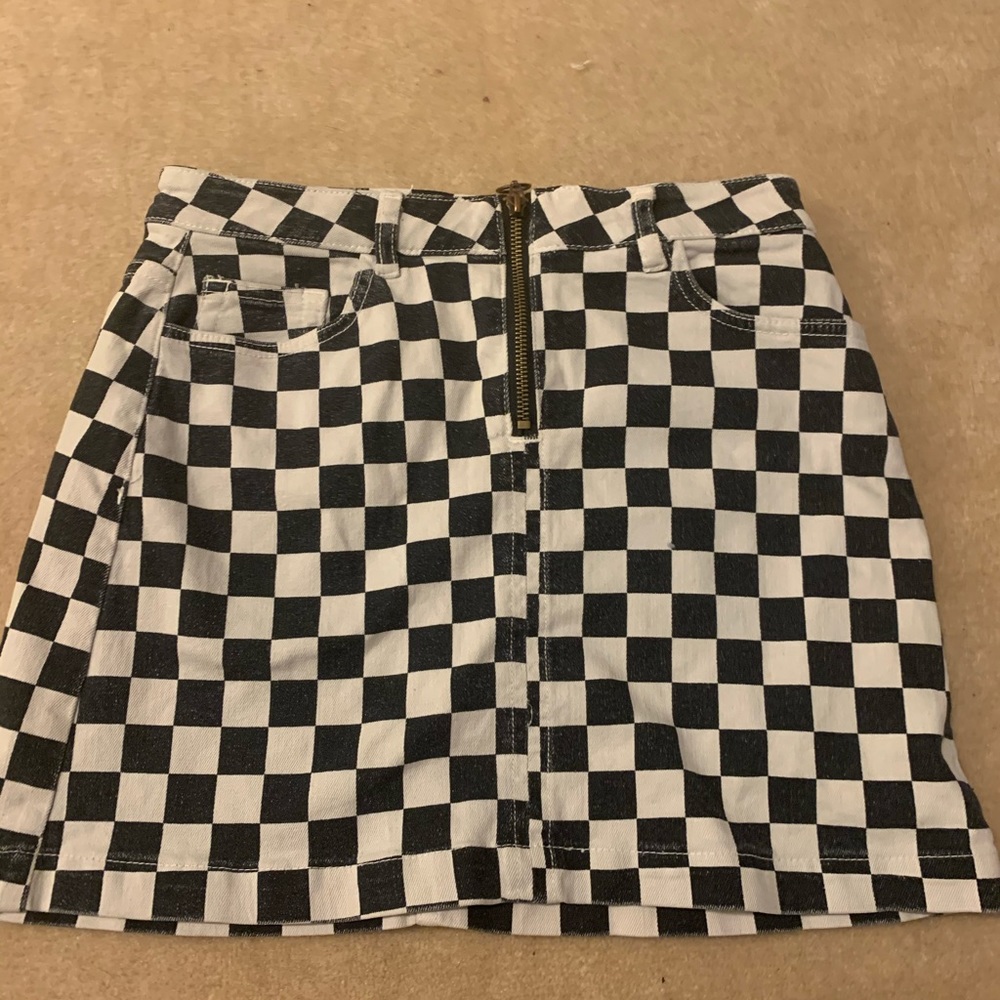 URBAN Outfitters checkered skirt